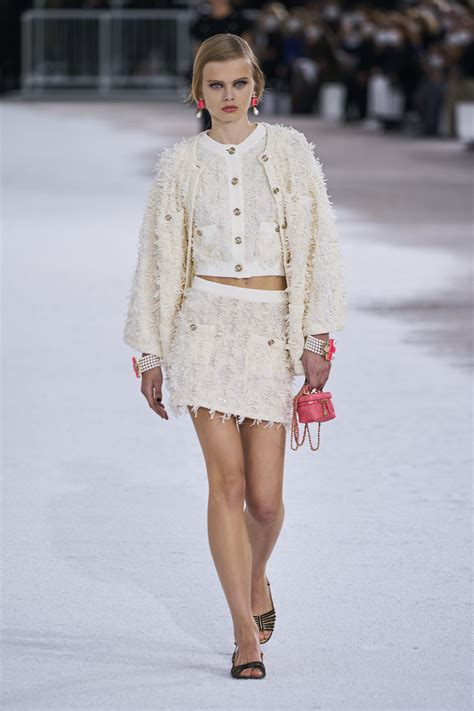 chanel fashion show